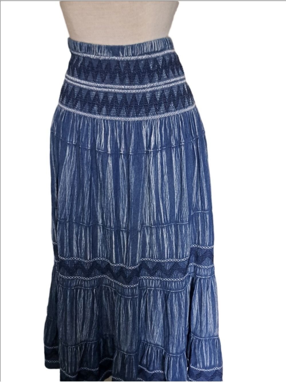 DREFBUFY Blue jean Denim Tiered Maxi Skirt Tie Dye Look Smocked Waist Festival M